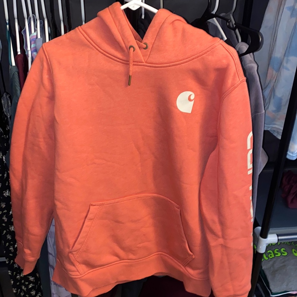 Gently used women’s Carhartt hoodie!